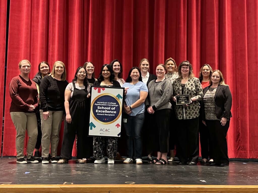 School leaders accepting the award.